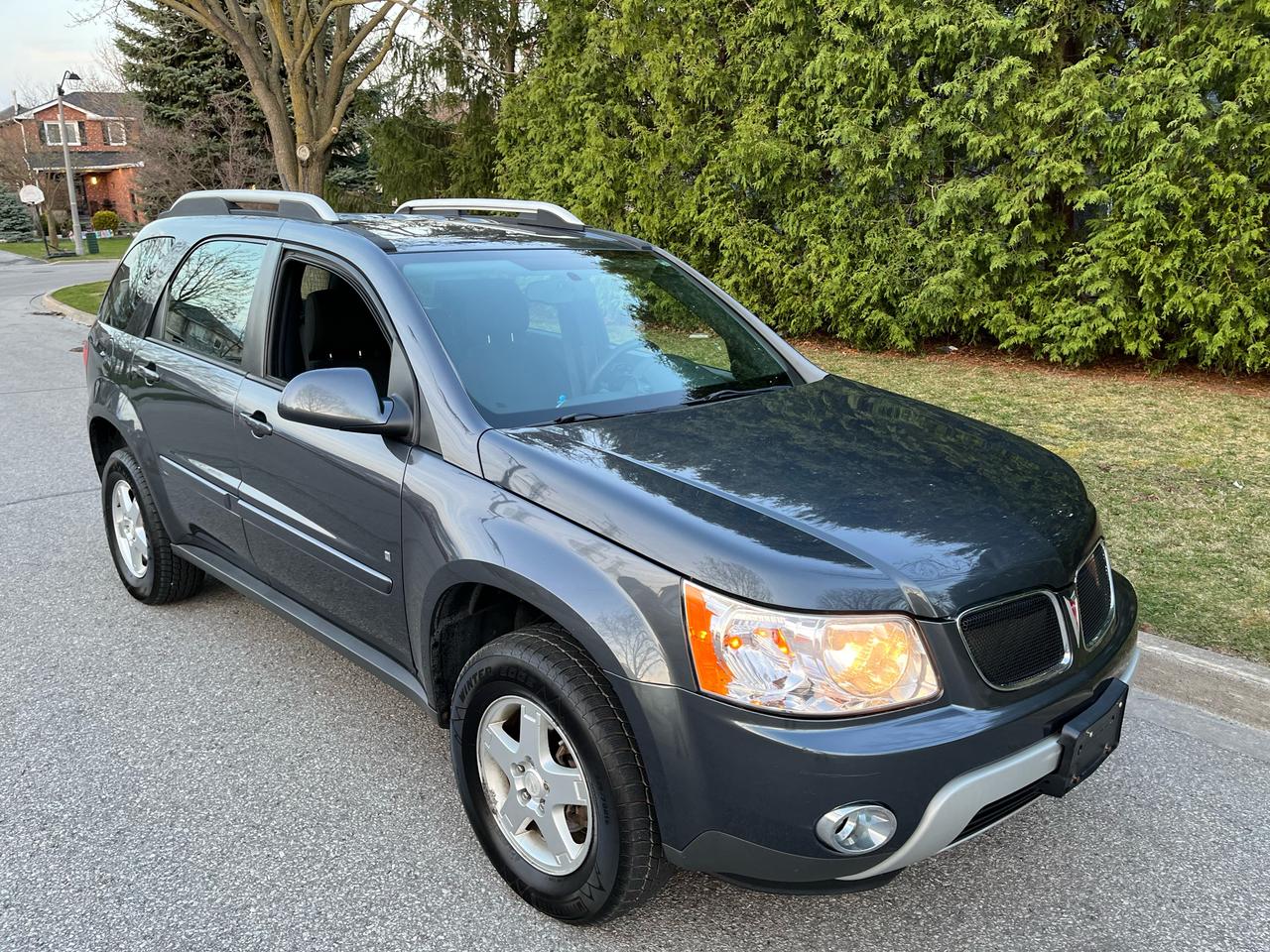 2009 Pontiac Torrent FWD 5DR.-YES,....ONLY 116,341KMS! 1 LOCAL OWNER!! - Photo #1