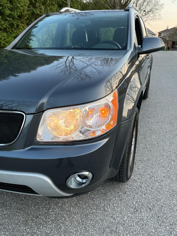 2009 Pontiac Torrent FWD 5DR.-YES,....ONLY 116,341KMS! 1 LOCAL OWNER!! - Photo #11
