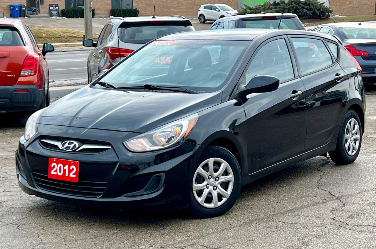 2012 Hyundai Accent GL - Photo #2