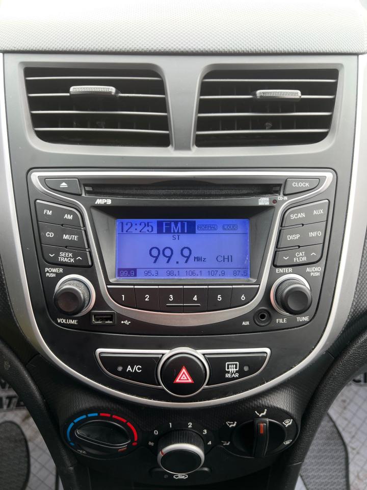 2012 Hyundai Accent GL - Photo #20