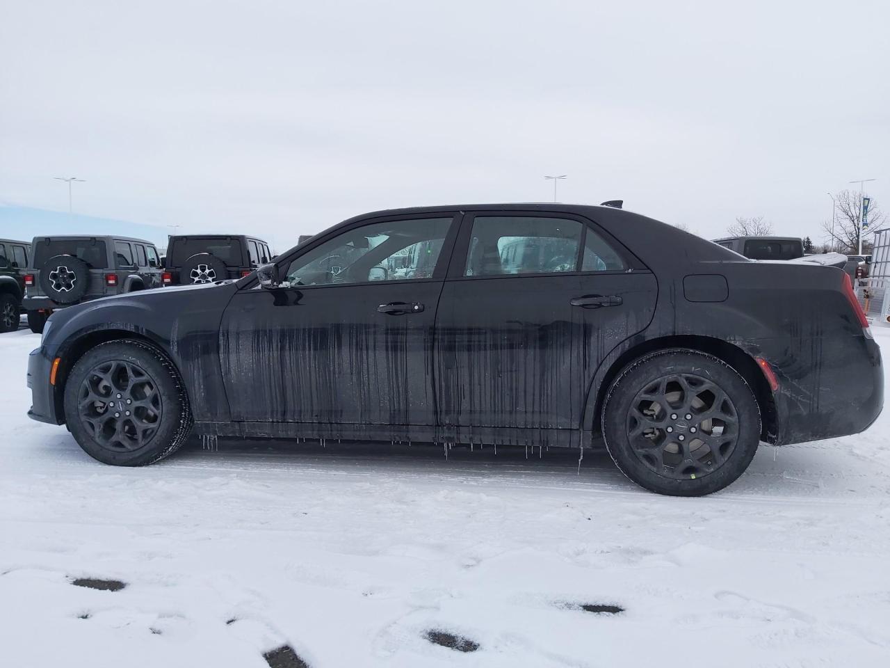 2023 Chrysler 300 S Photo3