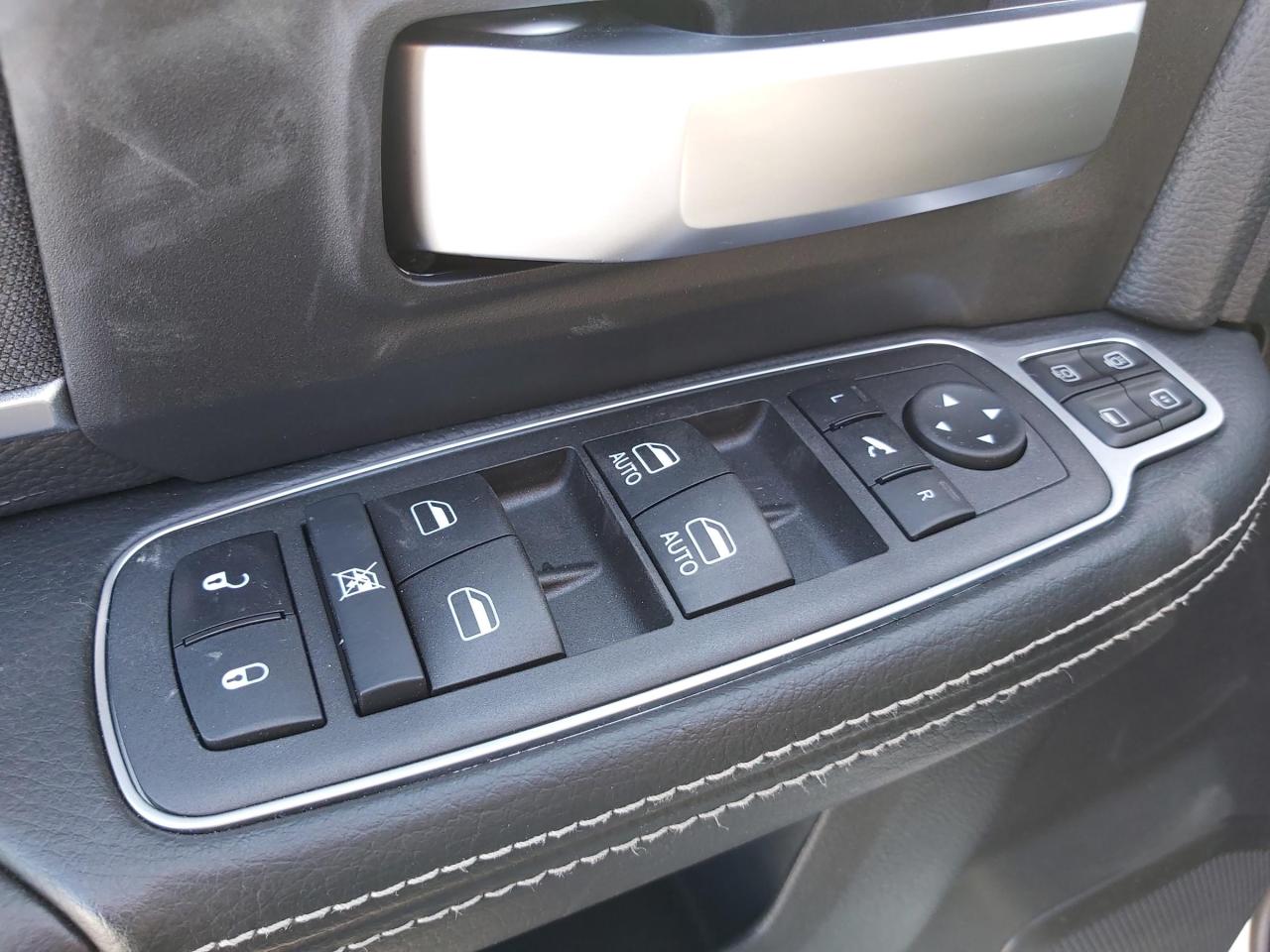 2023 RAM 3500 Big Horn Photo