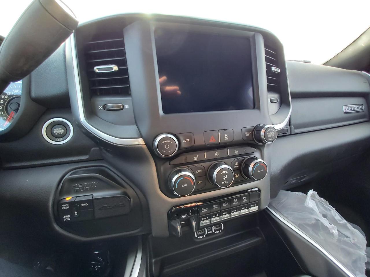 2023 RAM 3500 Big Horn Photo