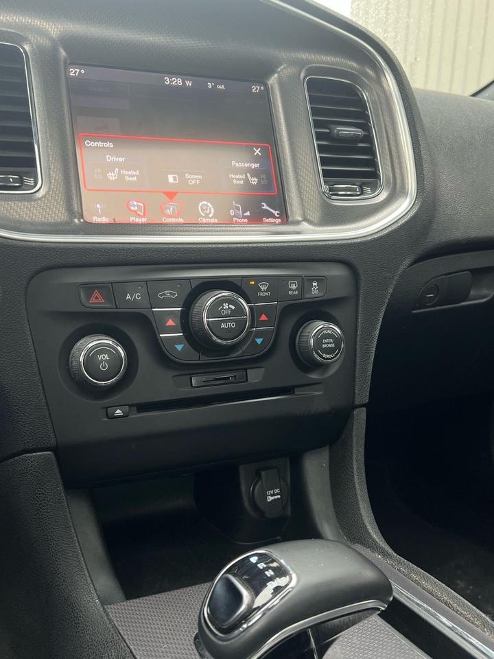 2013 Dodge Charger SXT Photo