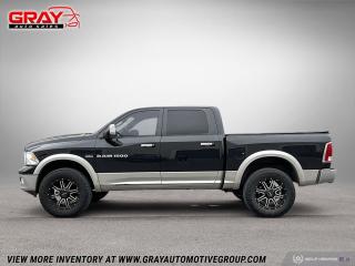 2011 RAM 1500 4WD Crew Cab 140.5" Laramie - Photo #2