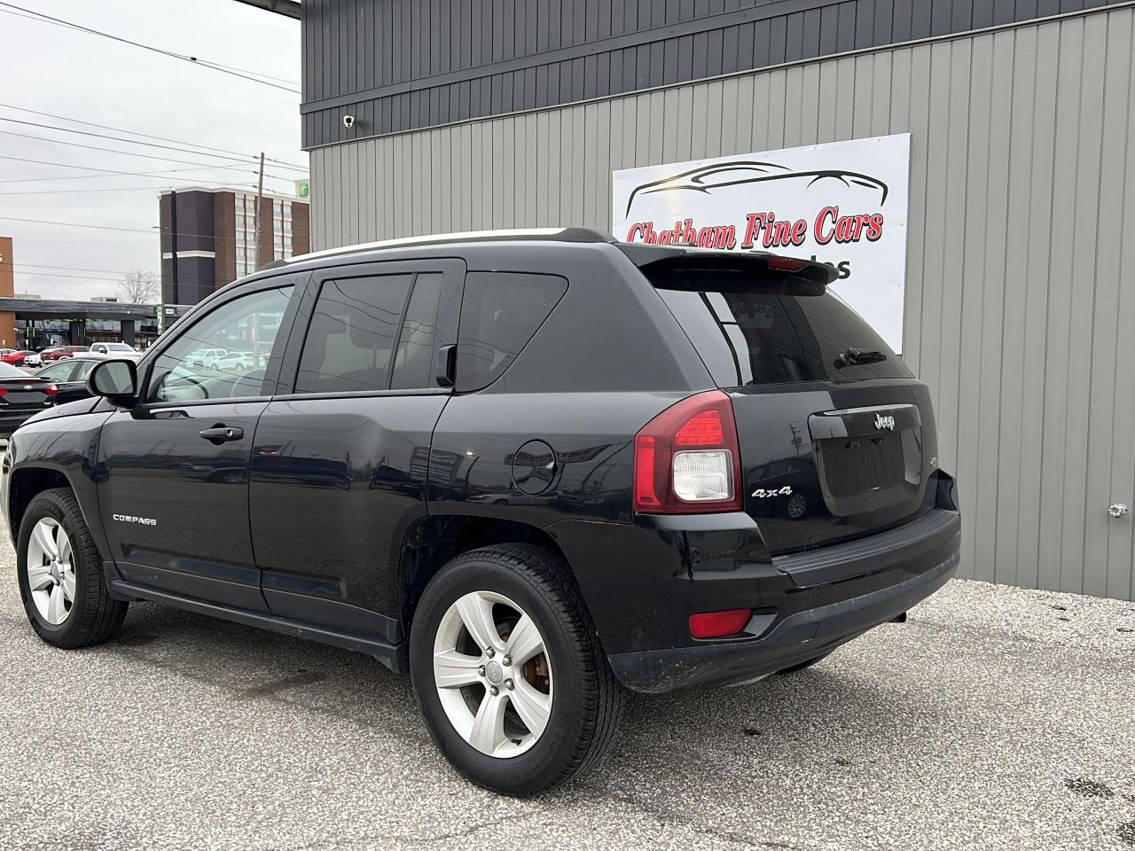 2014 Jeep Compass NORTH Photo3