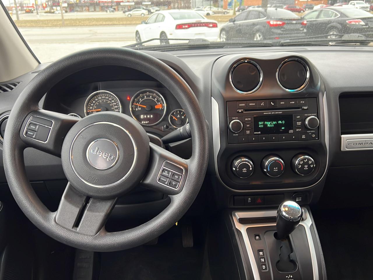 2014 Jeep Compass NORTH Photo4