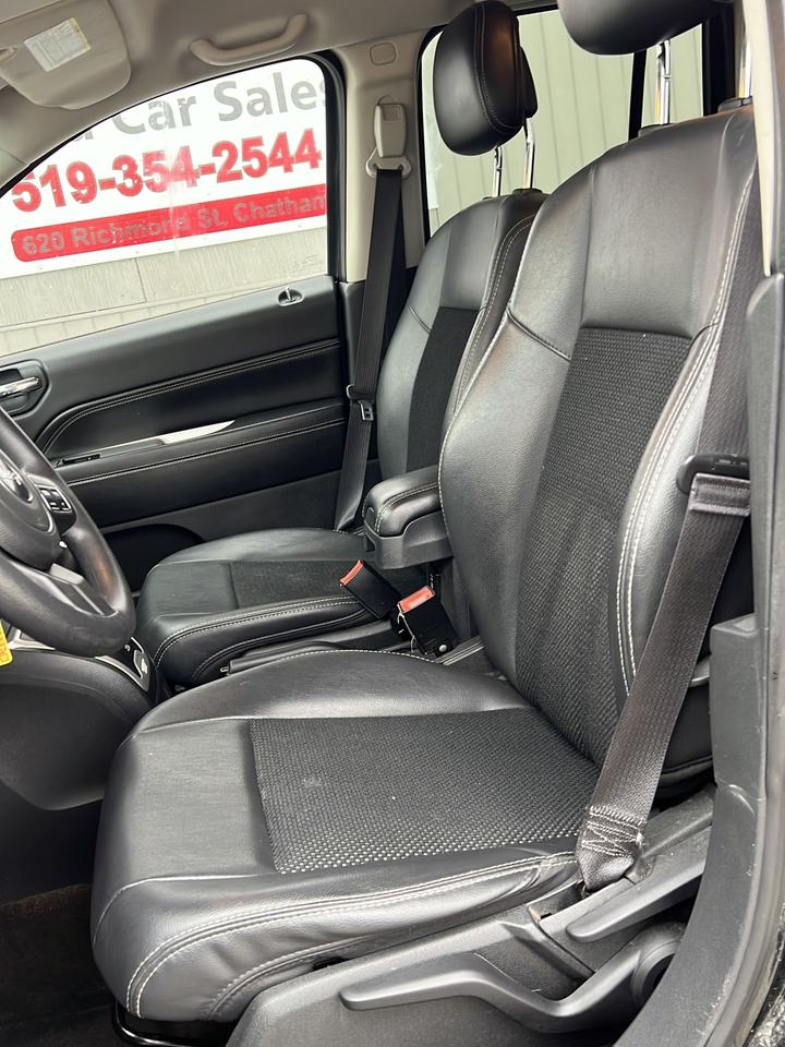 2014 Jeep Compass NORTH Photo