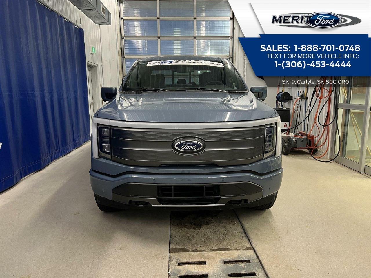 2023 Ford F-150 Lightning LARIAT MUST GO! Photo5