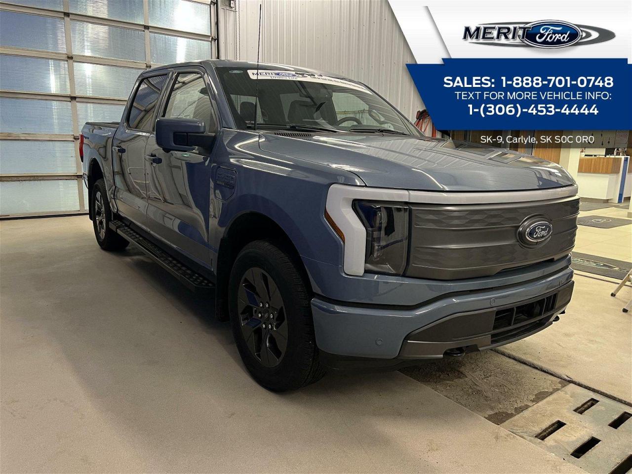 2023 Ford F-150 Lightning LARIAT MUST GO! Photo5