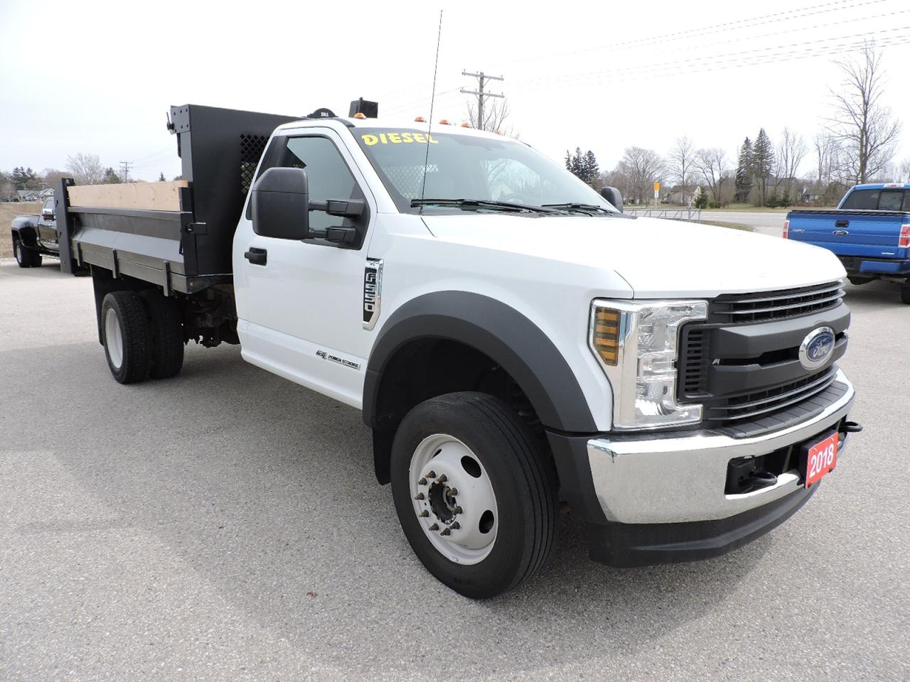 2018 Ford F-550 XL 6.7L Turbo Diesel 4X4 11-Foot Box 81000 KMS