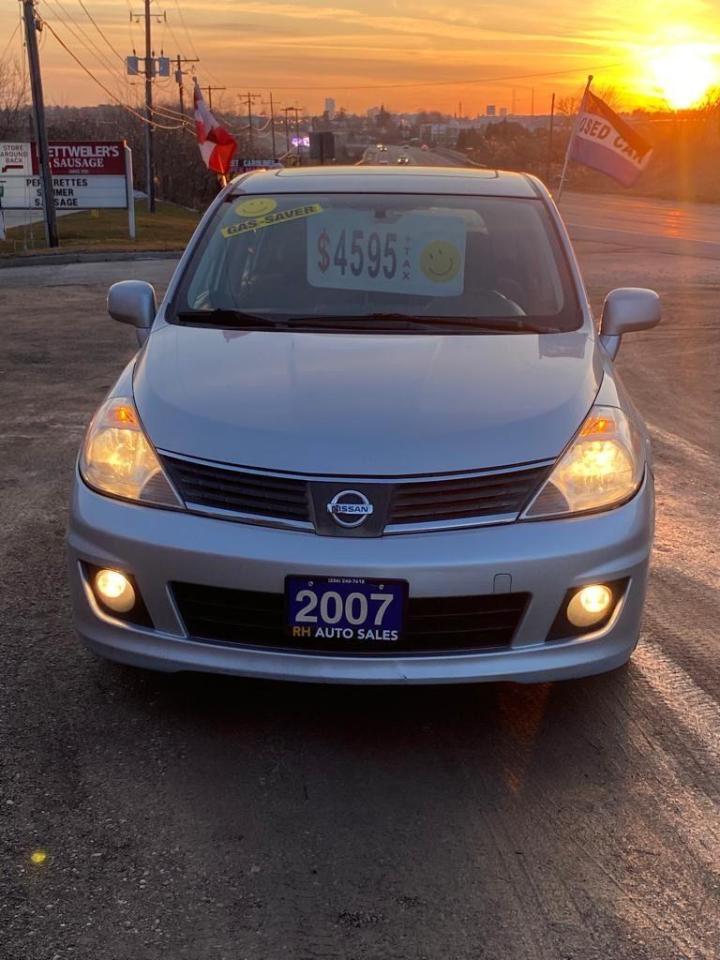 Used 2007 Nissan Versa SL for sale in Breslau, ON