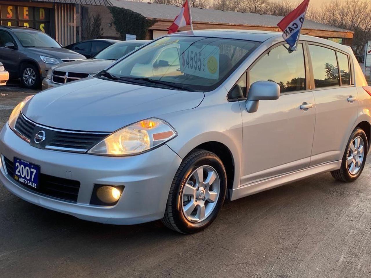 2007 Nissan Versa SL - Photo #2