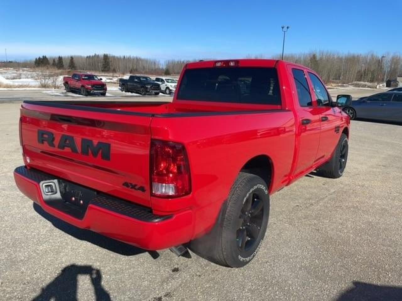 2023 RAM 1500 Classic Night Edition Photo4