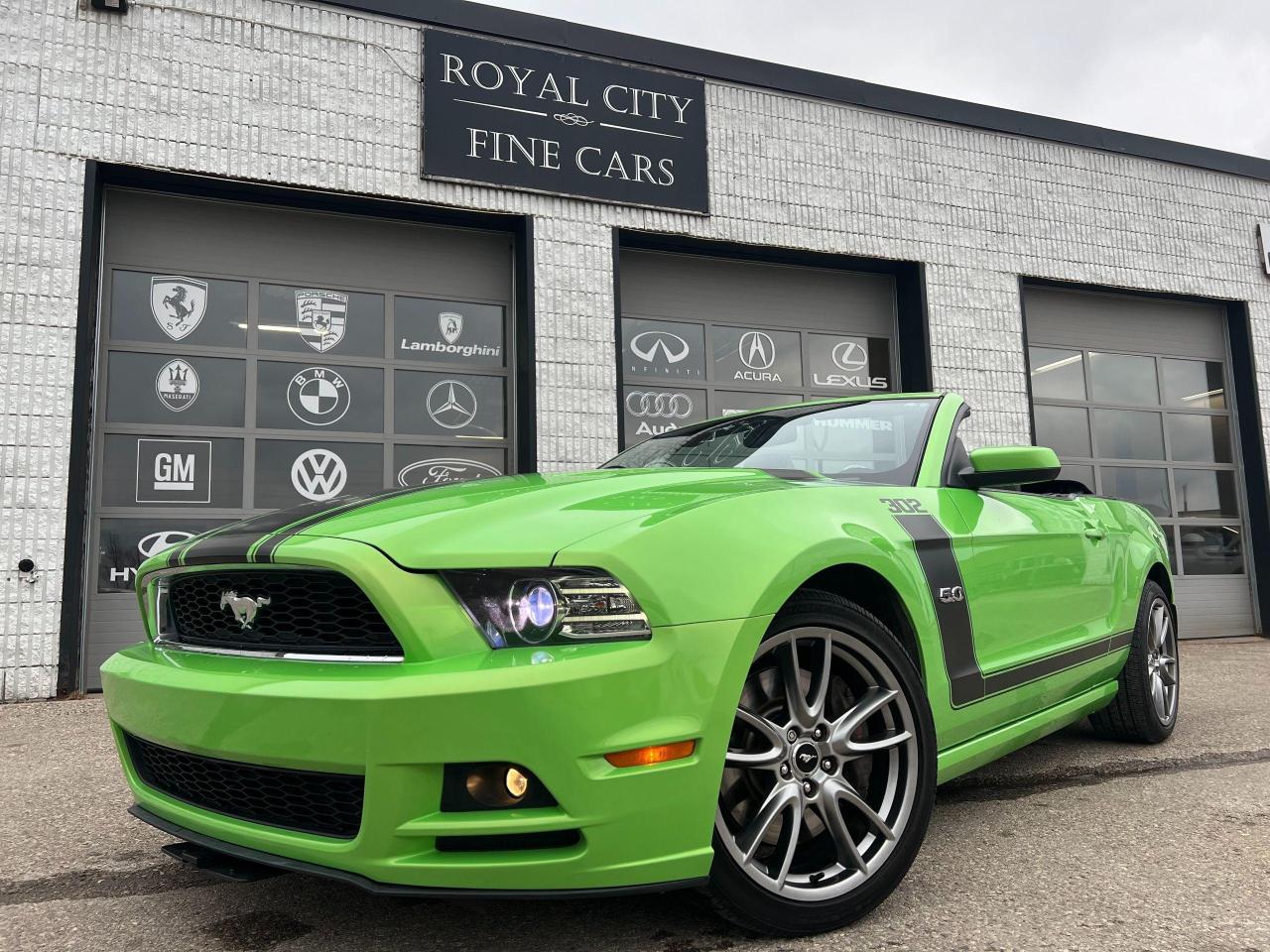 2013 Ford Mustang GT Convertible/ CLEAN CARFAX/ MANUAL