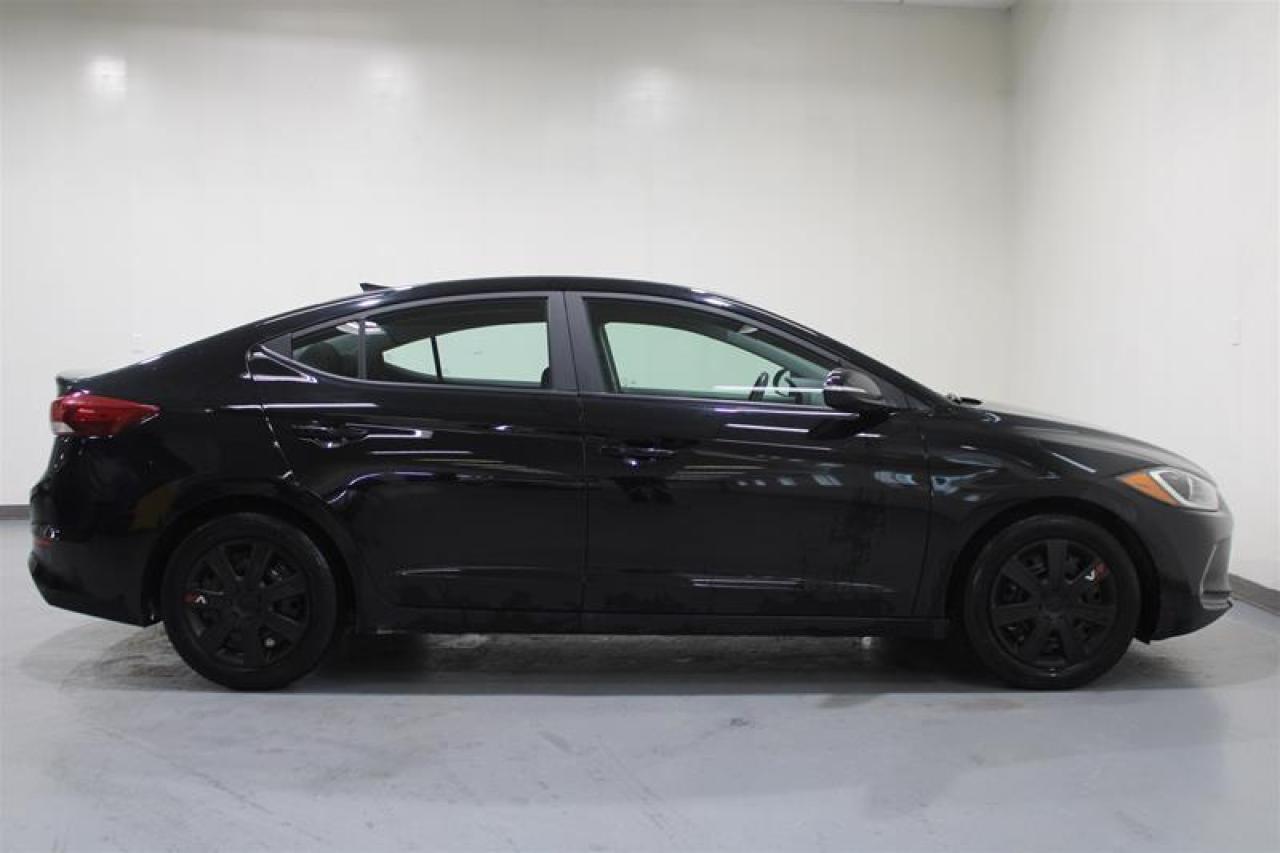 Used 2017 Hyundai Elantra Sedan WE APPROVE ALL CREDIT for sale in Mississauga, ON