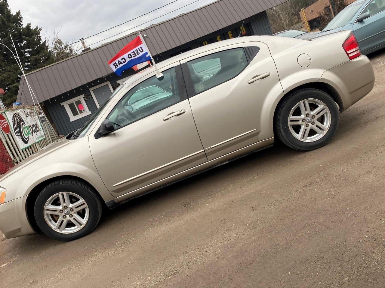 2008 Dodge Avenger SXT - Photo #2