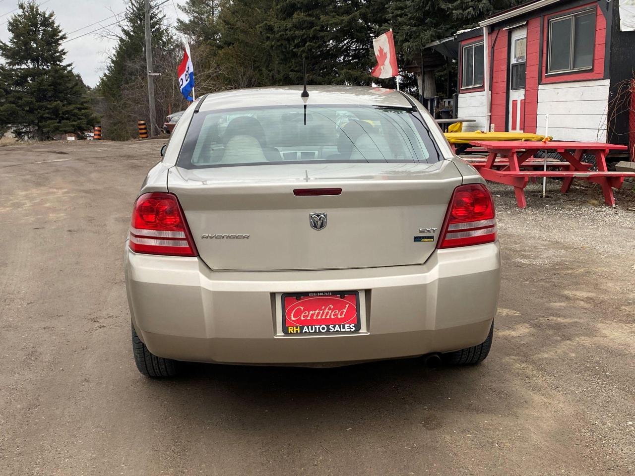 2008 Dodge Avenger SXT - Photo #4