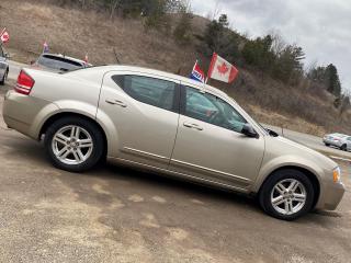 2008 Dodge Avenger SXT - Photo #6