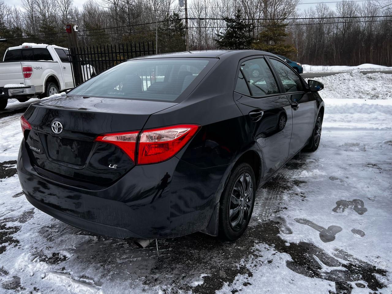 2017 Toyota Corolla LE - Photo #2