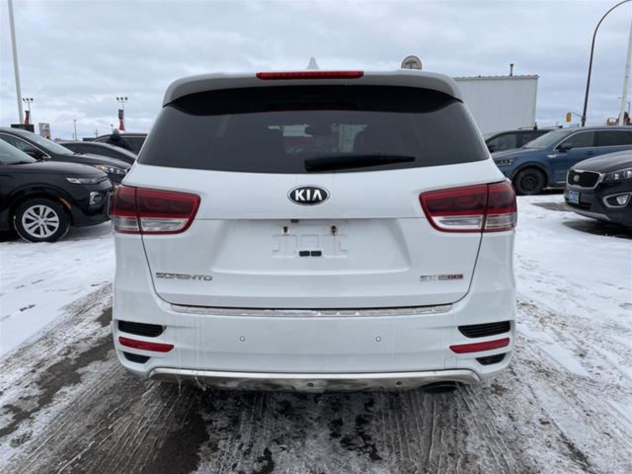 2017 Kia Sorento SX TURBO Photo2