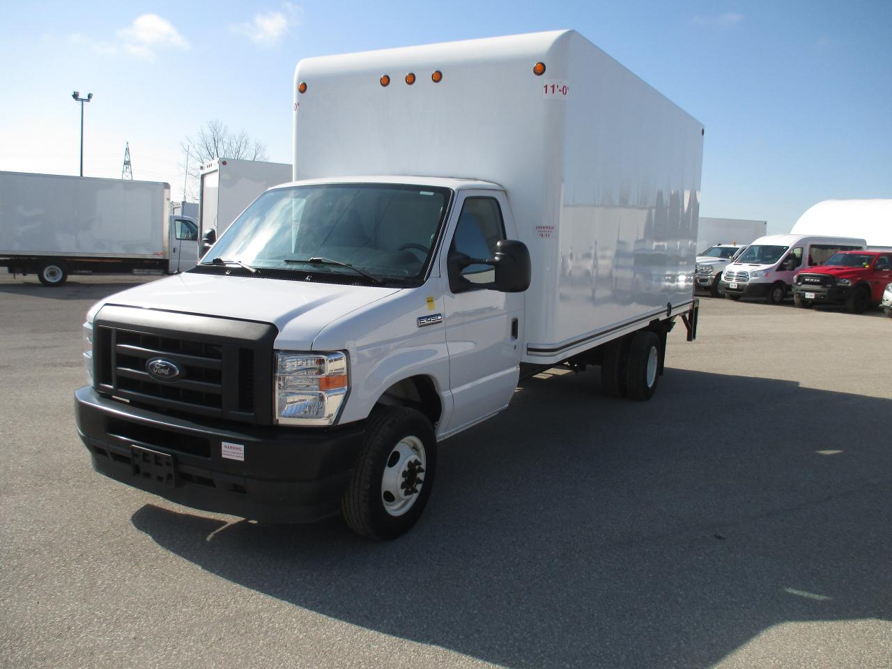 2021 Ford E450 E-450 DRW 176" WB with MAXON POWER TAILGATE LOADER - Photo #2