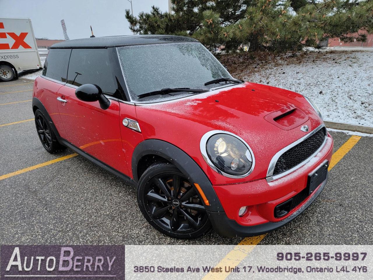 2011 MINI Cooper S - Photo #1