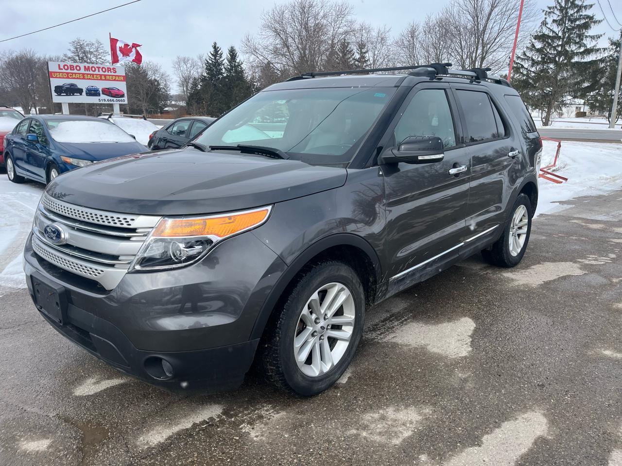 2015 Ford Explorer XLT - Photo #1