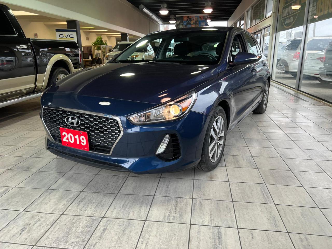 Used 2019 Hyundai Elantra GT Preferred - No Accidents - 2 Sets of Tires included - Well Looked After - Very Well Equipped for sale in North York, ON