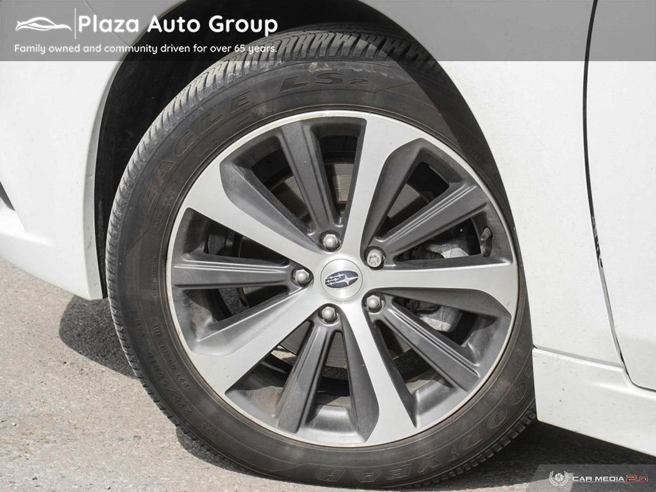 2017 Subaru Legacy 3.6R Limited Photo