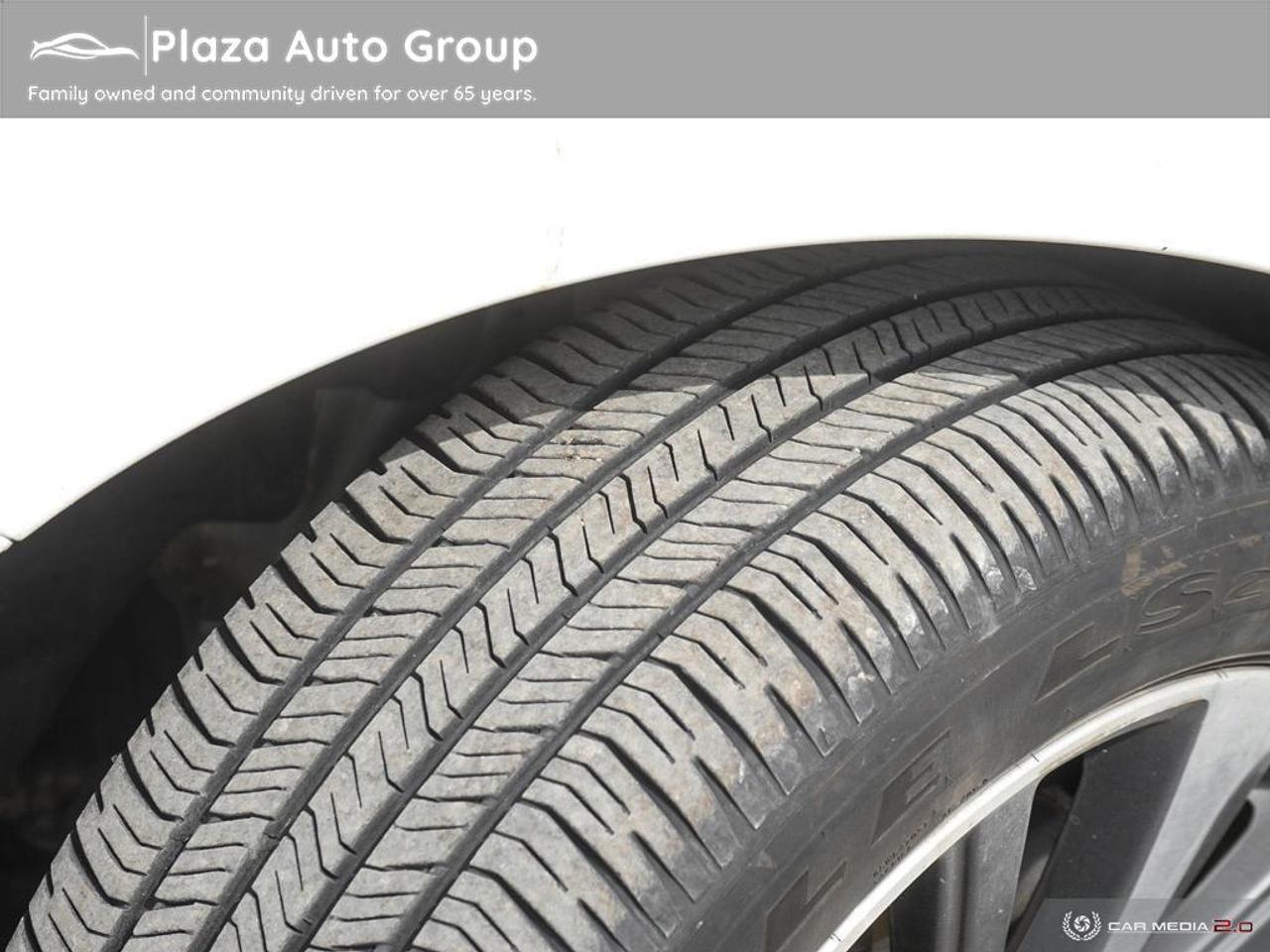 2017 Subaru Legacy 3.6R Limited Photo