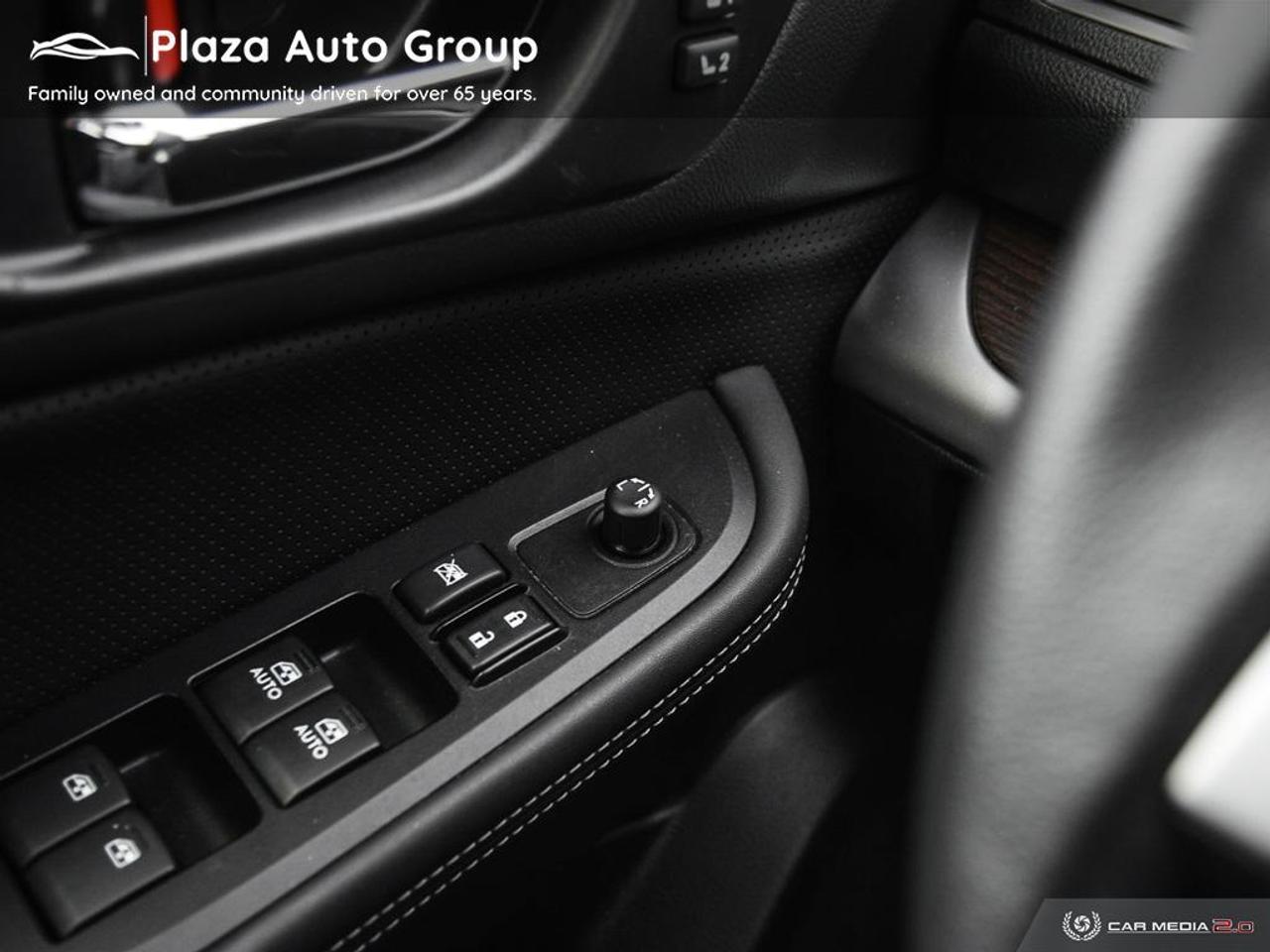 2017 Subaru Legacy 3.6R Limited Photo