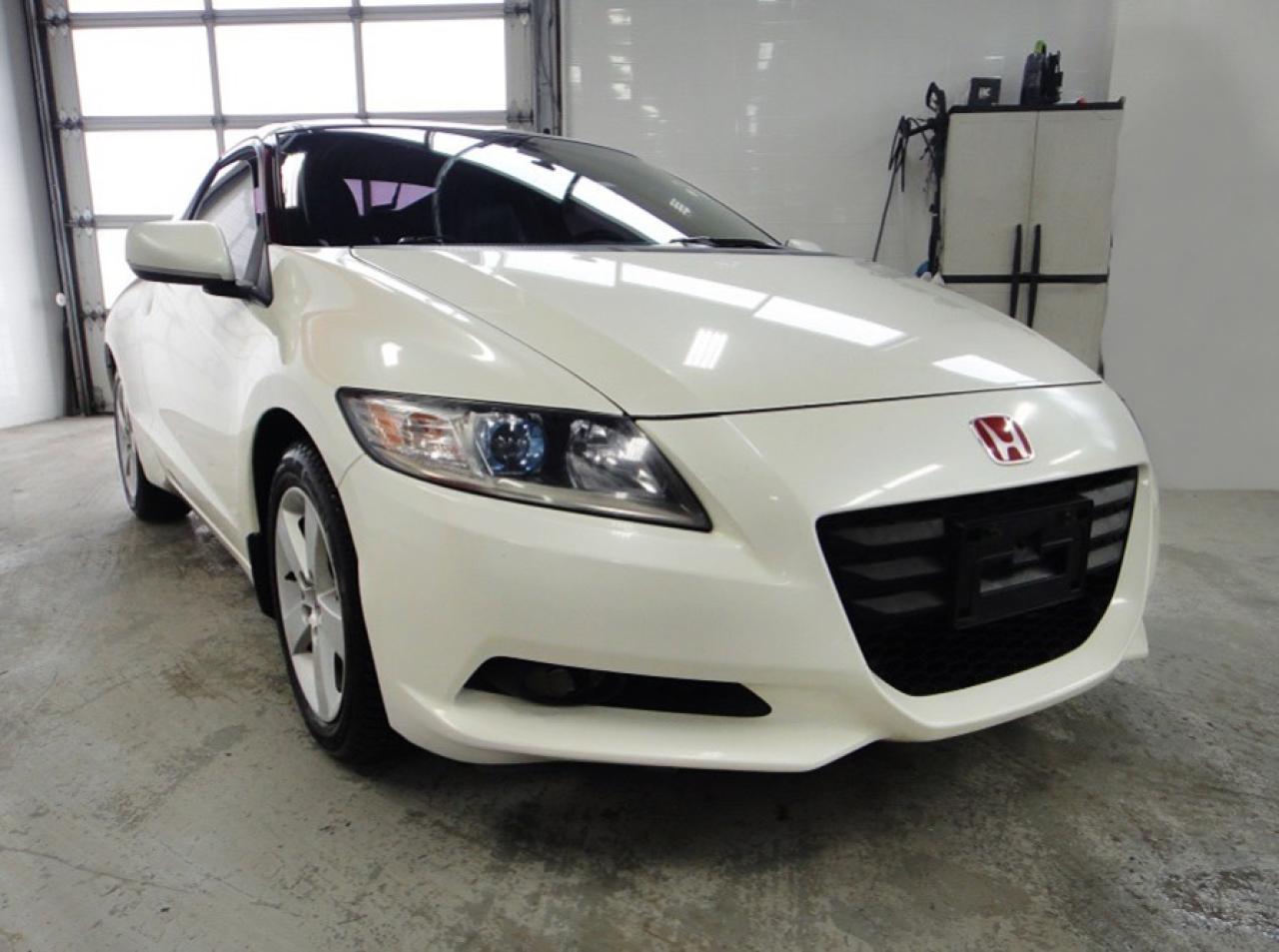 2011 Honda CR-Z ONE OWNER, NO ACCIDENT, ALL SERVICE RECORDS - Photo #1