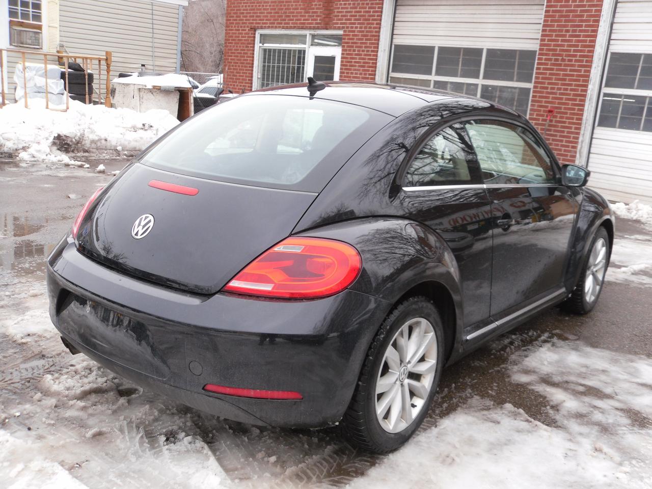 2015 Volkswagen Beetle COMFORTLINE - Photo #3