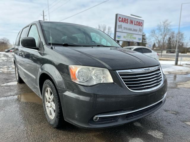 2012 Chrysler Town & Country 