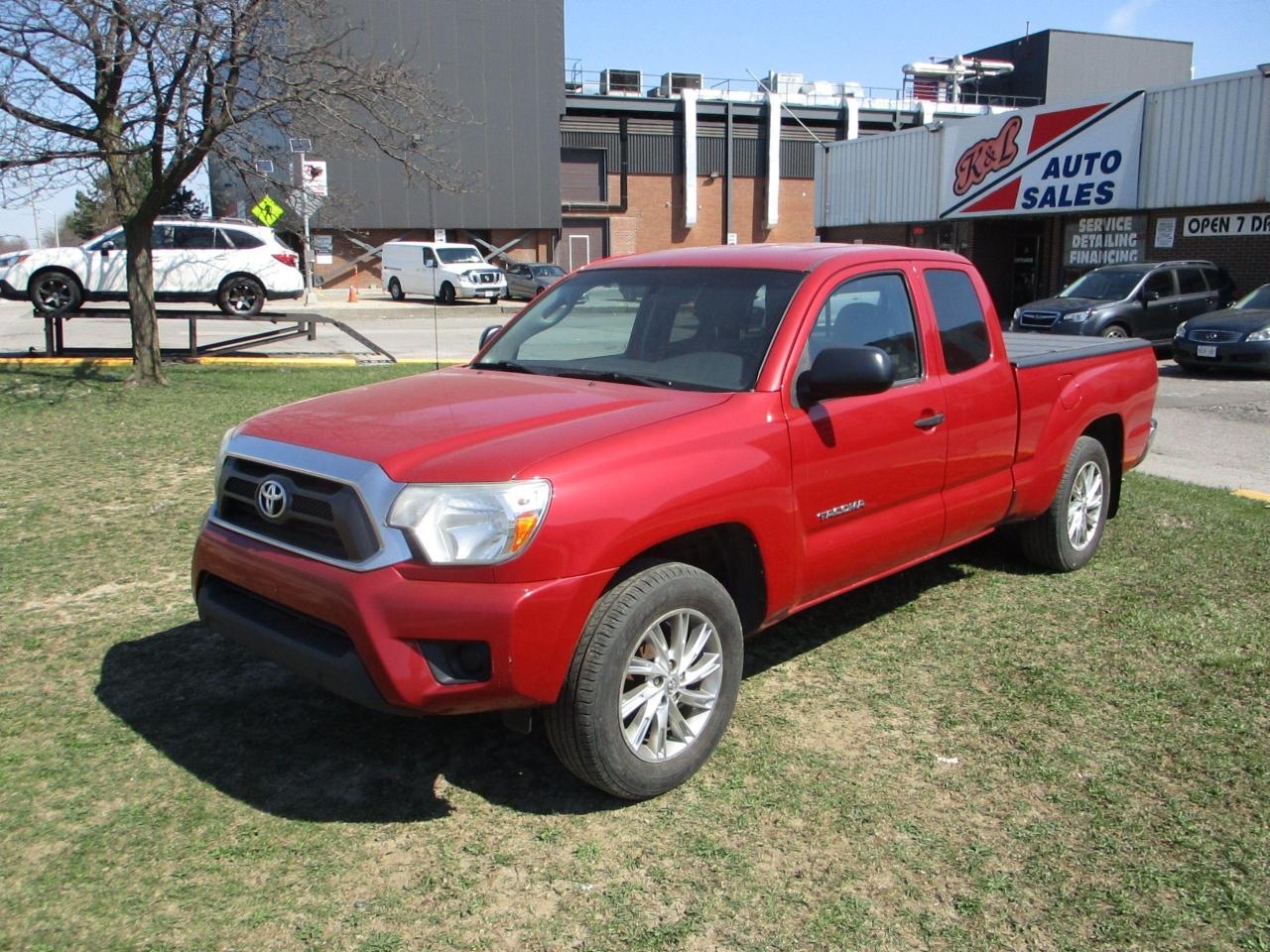 Used 2015 Toyota Tacoma SR5 ~ TONNEAU COVER ~ REAR CAMERA ~ WINTER WHEELS for sale in Toronto, ON