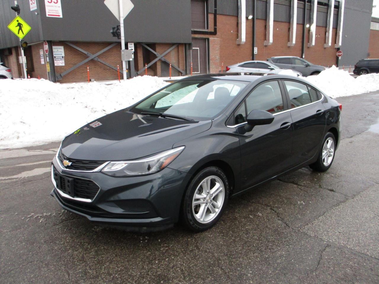 2018 Chevrolet Cruze LT ~ REAR CAMERA ~ APPLE CARPLAY ~ PWR/HTD SEAT - Photo #1