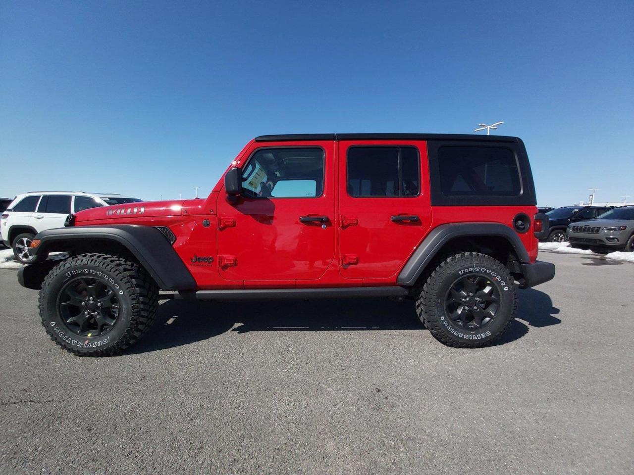 2023 Jeep Wrangler SPORT Photo4