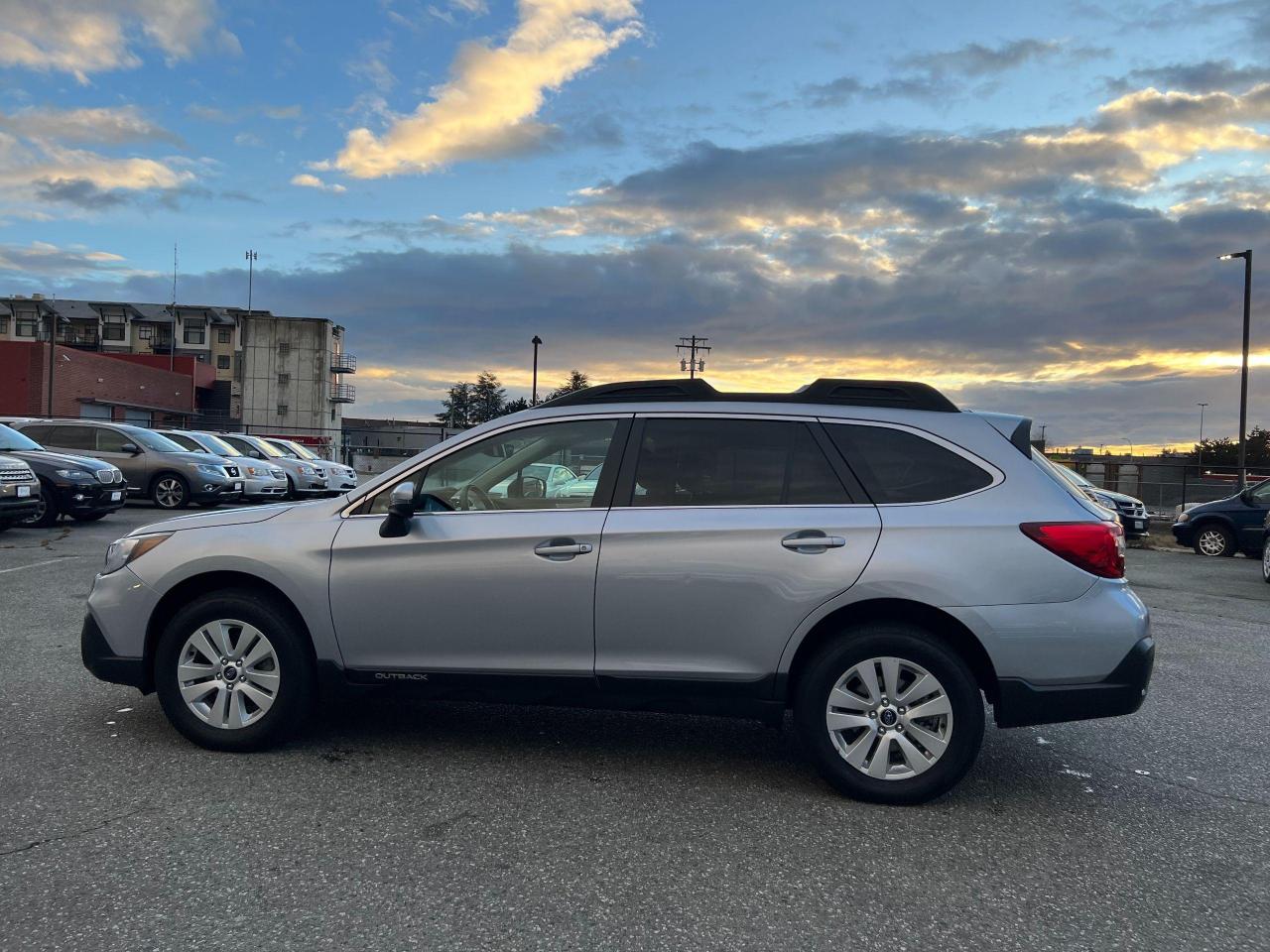 2019 Subaru Outback 2.5i Touring w/EyeSight Pkg - Photo #8