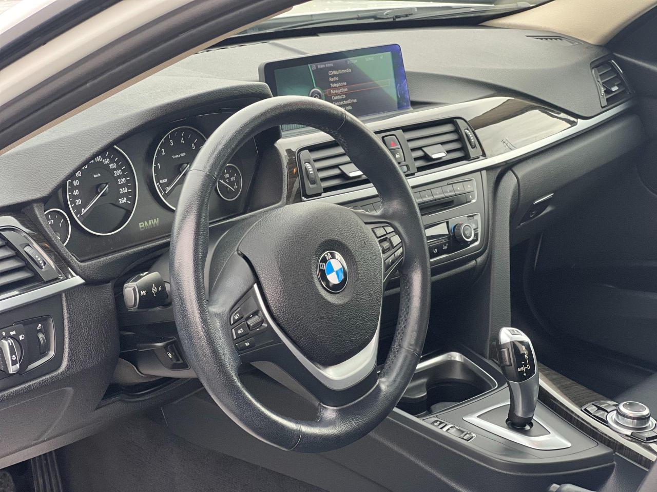 2013 BMW 3 Series 4dr Sdn 320i xDrive AWD - Photo #6