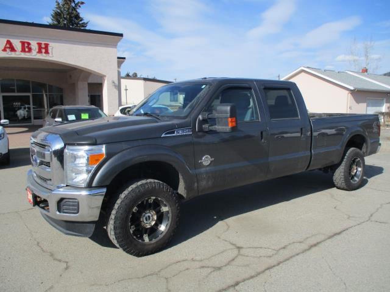 2015 Ford F-350 SD XLT CREW CAB 4X4