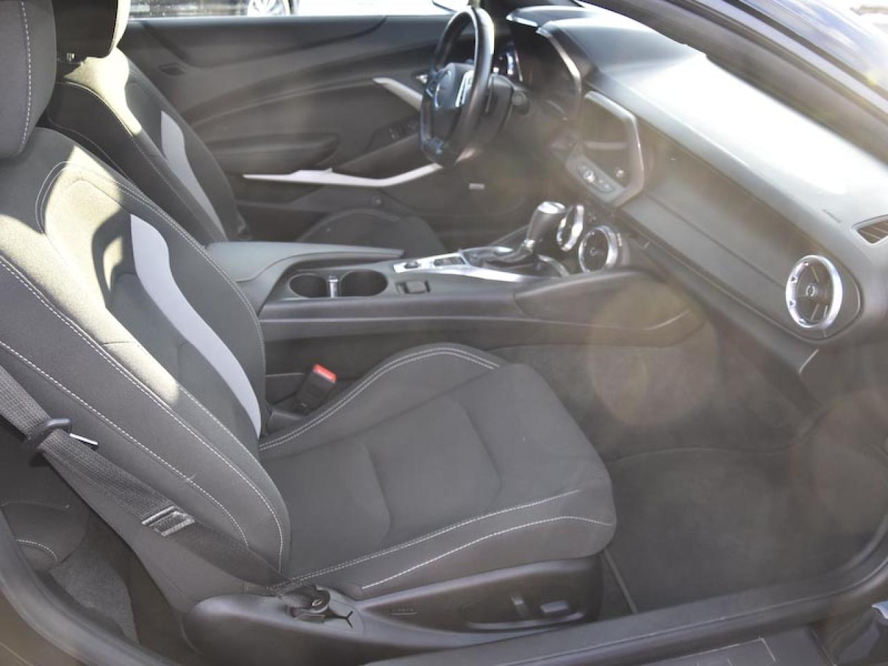 2019 Chevrolet Camaro LT - Photo #6