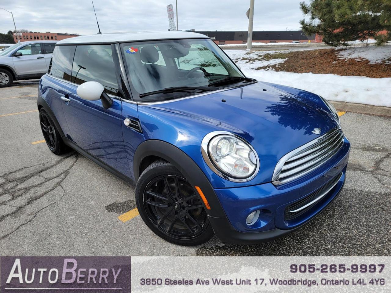 2013 MINI Cooper Base - Photo #1