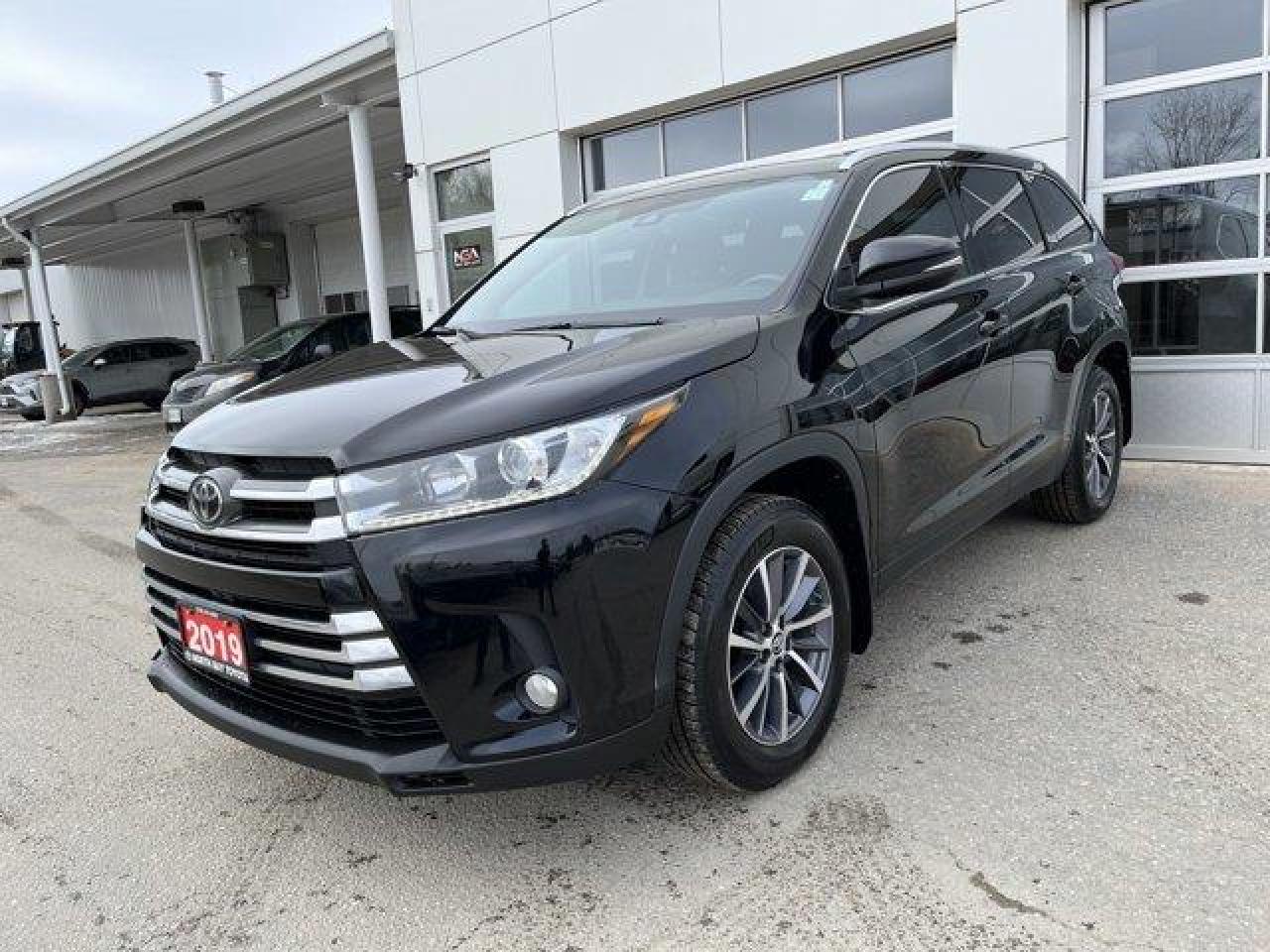 Used 2019 Toyota Highlander AWD XLE for sale in North Bay, ON