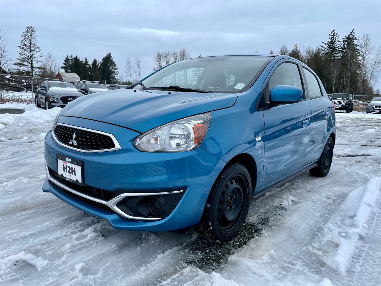 2017 Mitsubishi Mirage 4dr HB CVT ES Photo0
