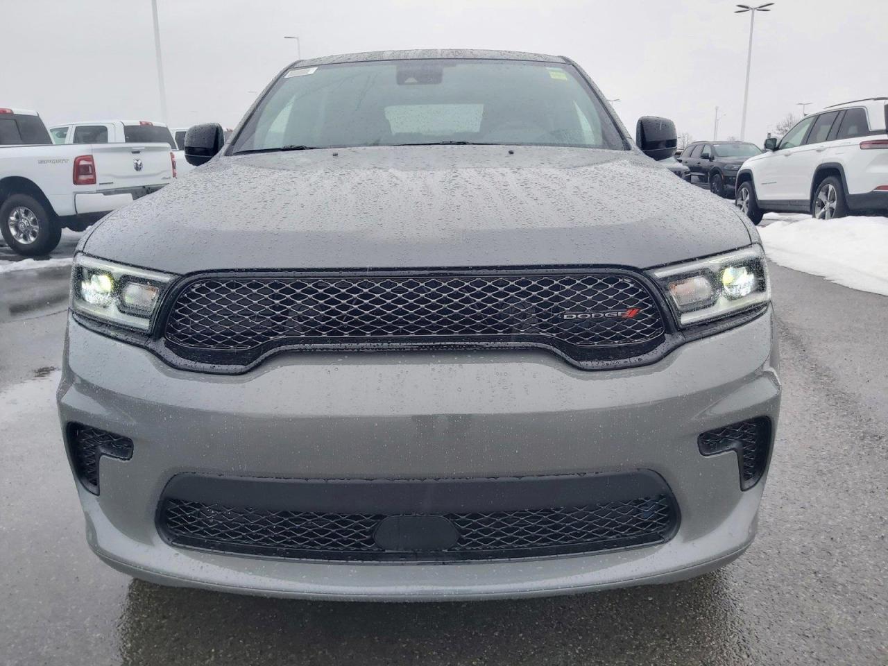 2023 Dodge Durango SXT Photo3
