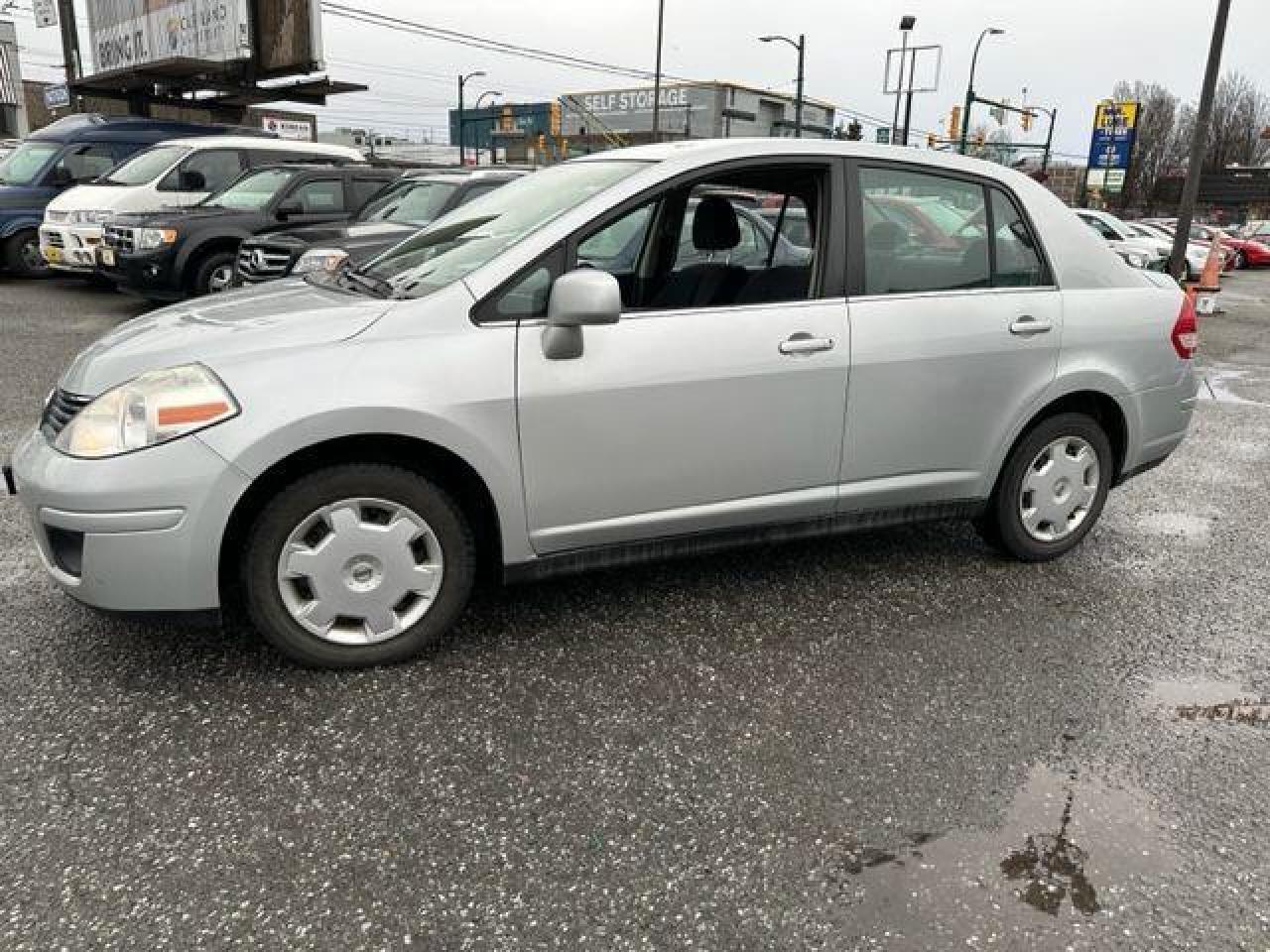 2008 Nissan Versa 1.8 S