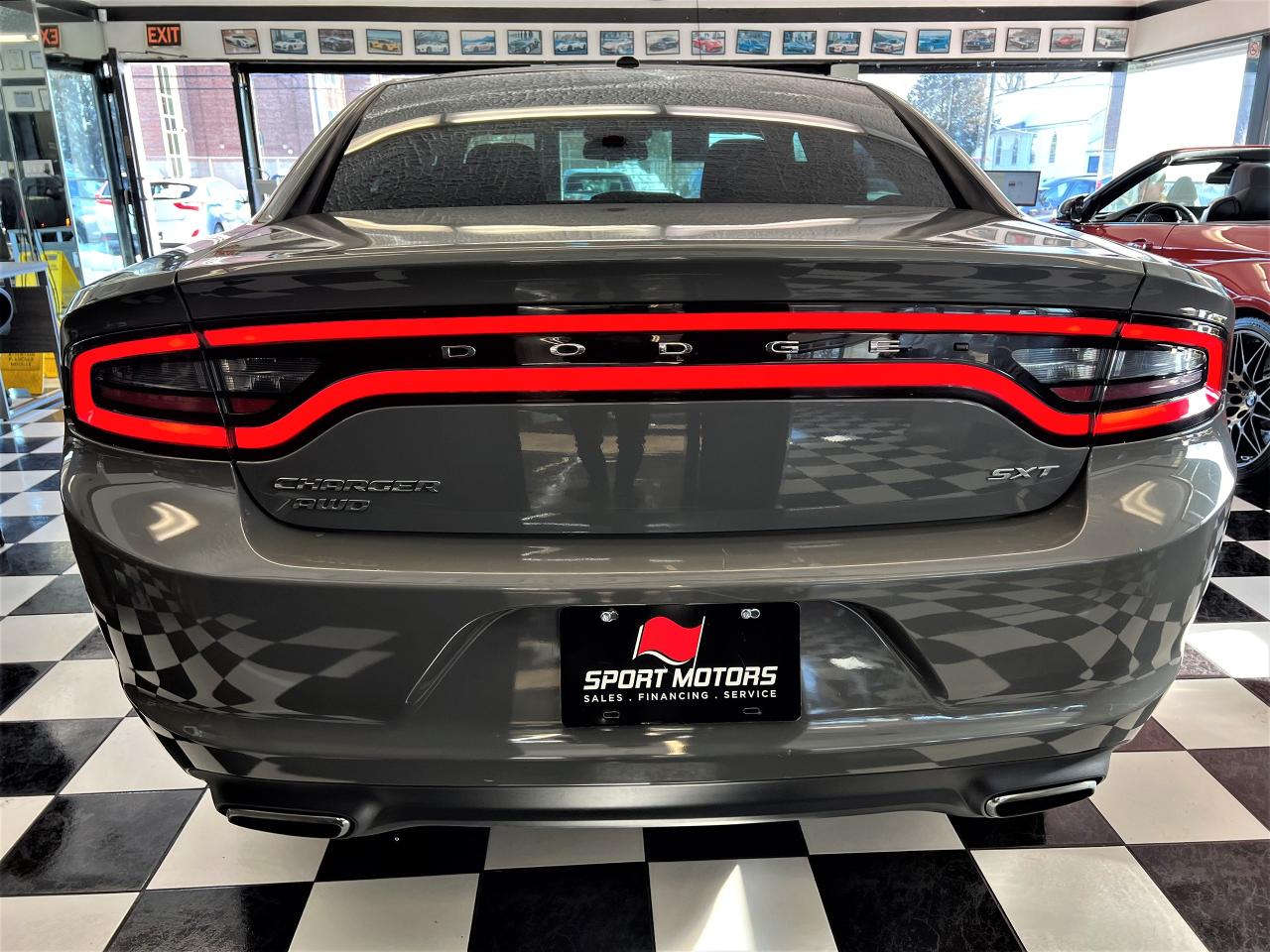 2017 Dodge Charger SXT AWD+Heated Seats+Remote Start+Clean Carfax - Photo #3