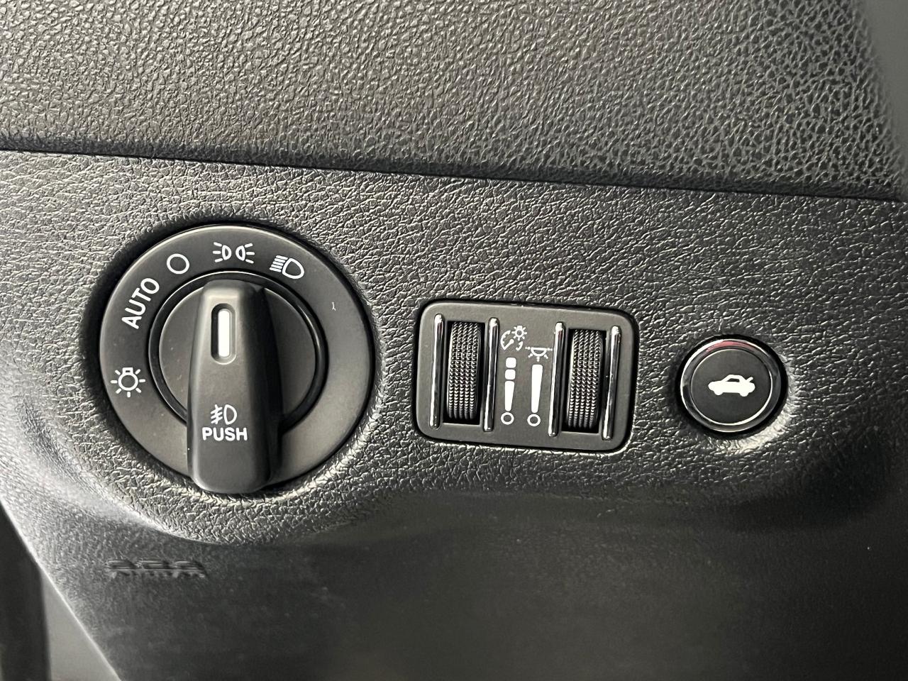 2017 Dodge Charger SXT AWD+Heated Seats+Remote Start+Clean Carfax Photo101