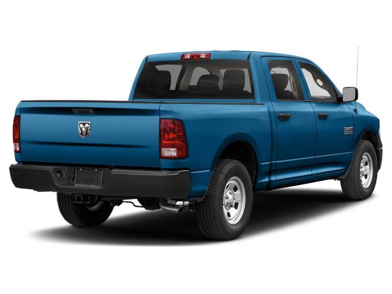 2023 RAM 1500 Classic TRADESMAN Photo2